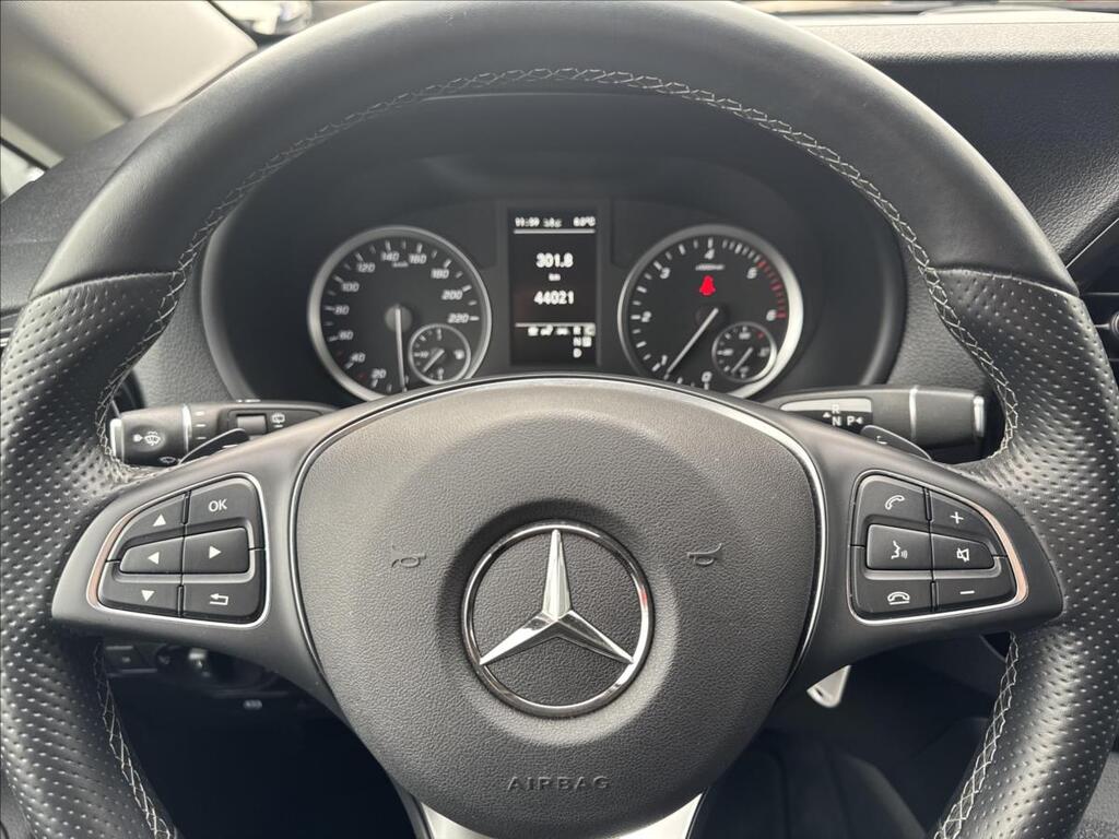 Mercedes-Benz Vito 24