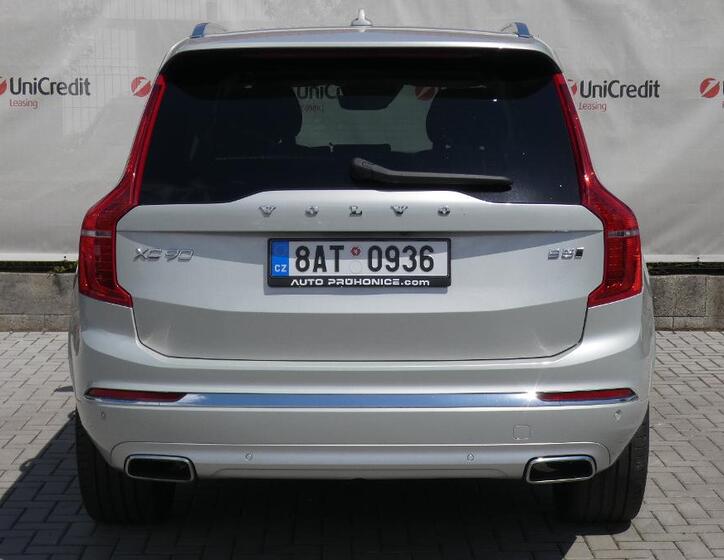 Volvo XC90 4