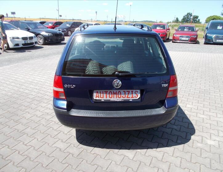 Volkswagen Golf 9