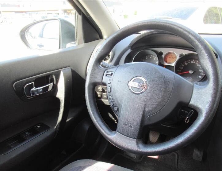 Nissan Qashqai 11