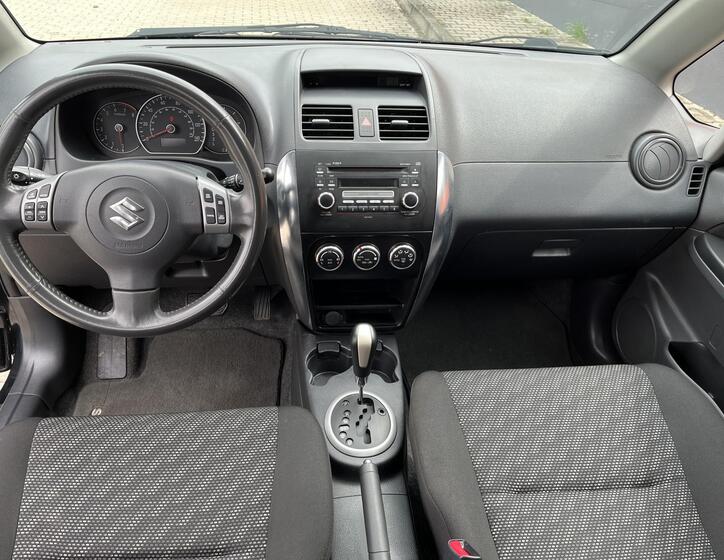 Suzuki SX4 13