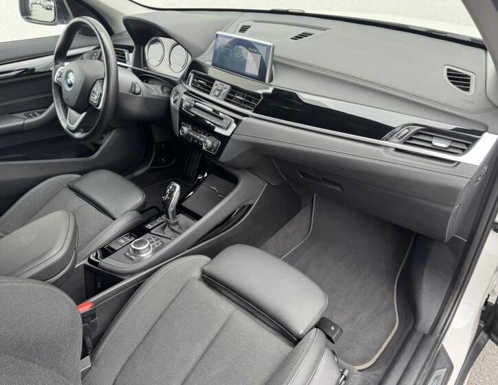 BMW X1 10