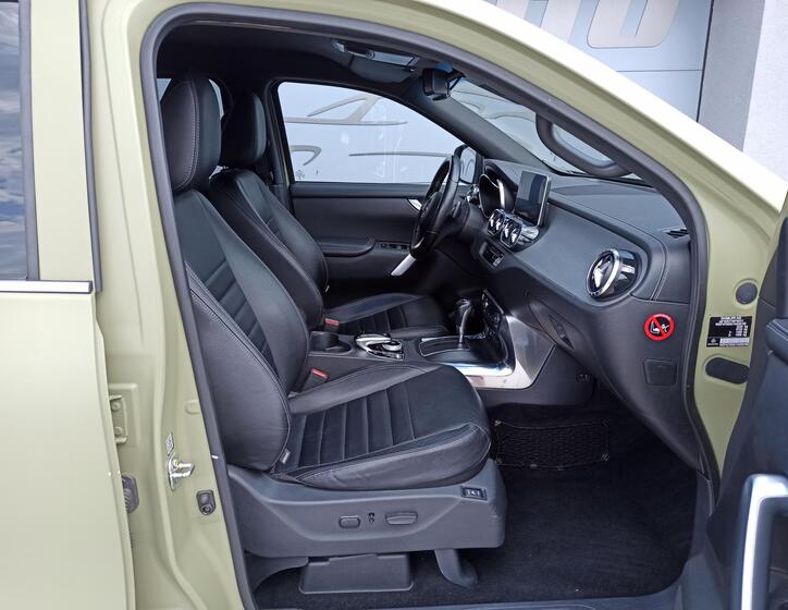 Mercedes-Benz Třídy X 15