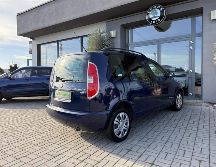 Škoda Roomster 8