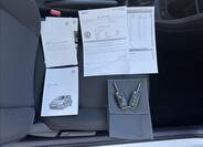 Volkswagen up! 48