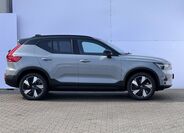 Volvo EX40 7
