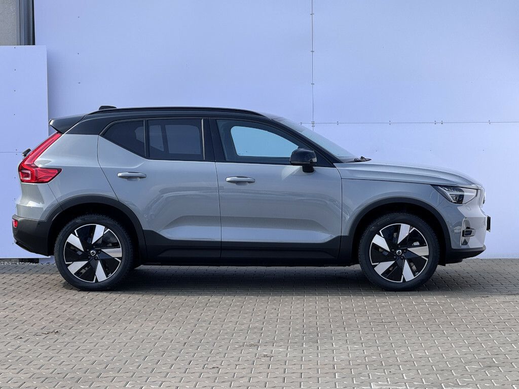 Volvo EX40