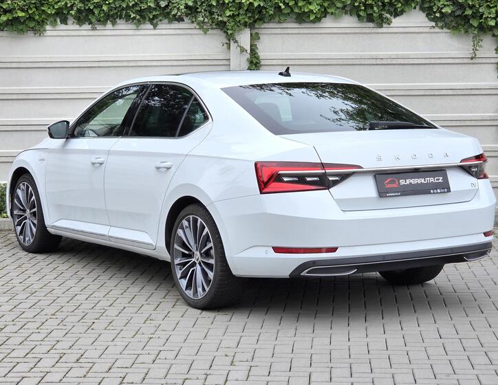 Škoda Superb 4