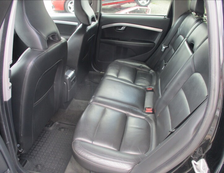 Volvo V70 11