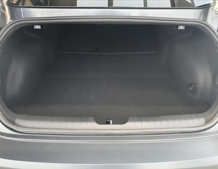 Hyundai Ioniq 6 10
