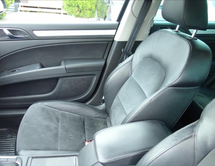 Škoda Superb 11
