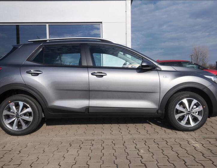 KIA Stonic 3