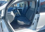 Volkswagen e-up! 9