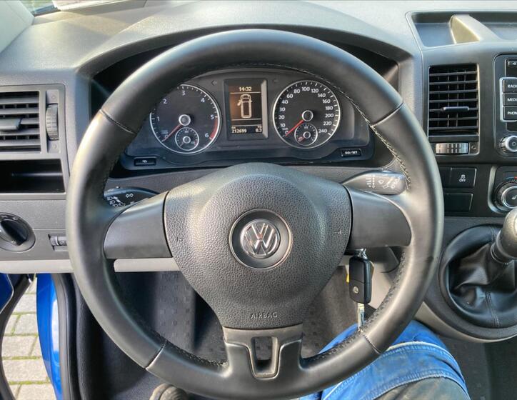 Volkswagen Caravelle 14