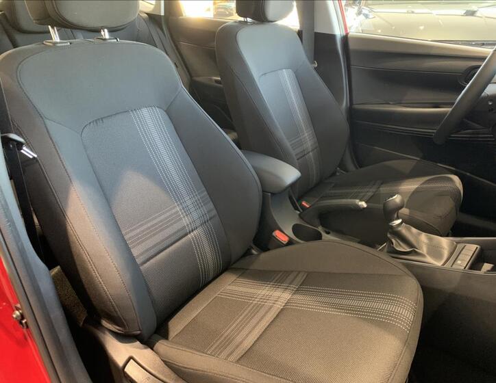 Hyundai i20 36