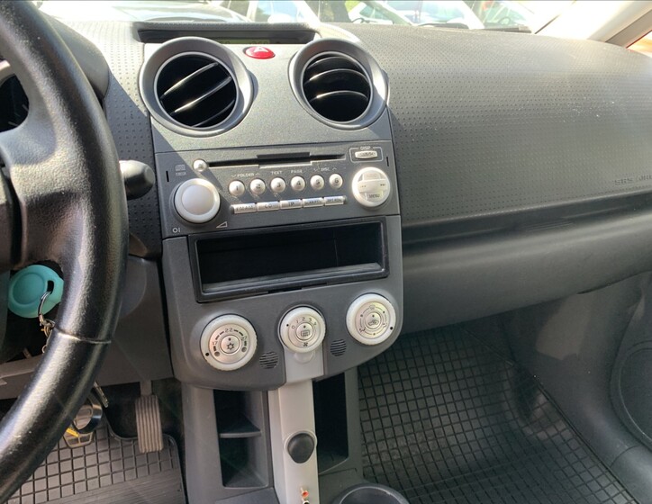Mitsubishi Colt 11