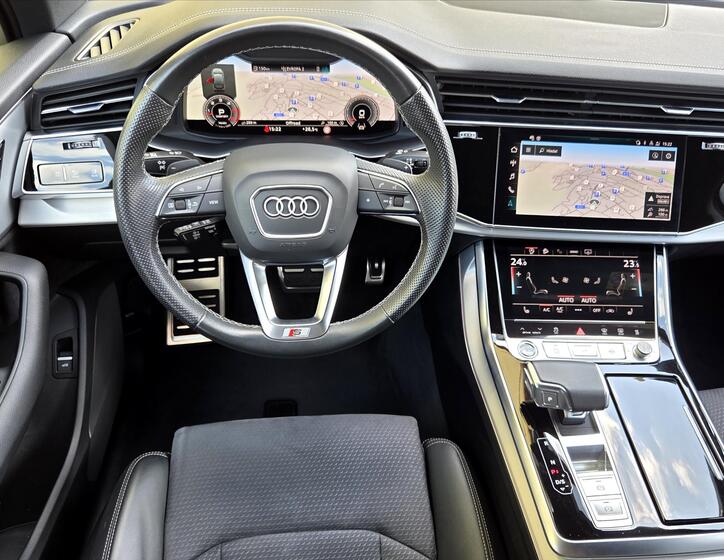 Audi Q7 16