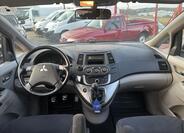 Mitsubishi Grandis 20