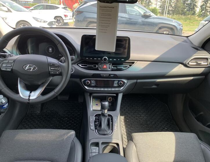 Hyundai i30 8