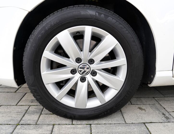 Volkswagen Passat 19