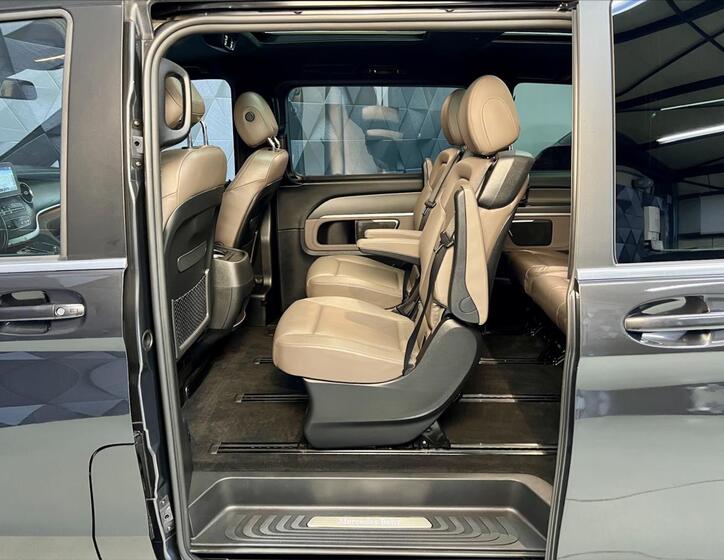 Mercedes-Benz Třídy V 12