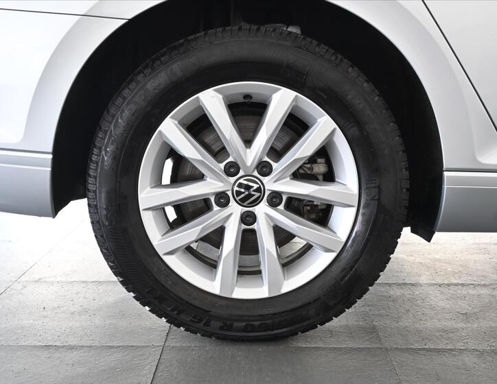 Volkswagen Passat 33