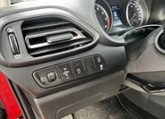 Hyundai i30 28