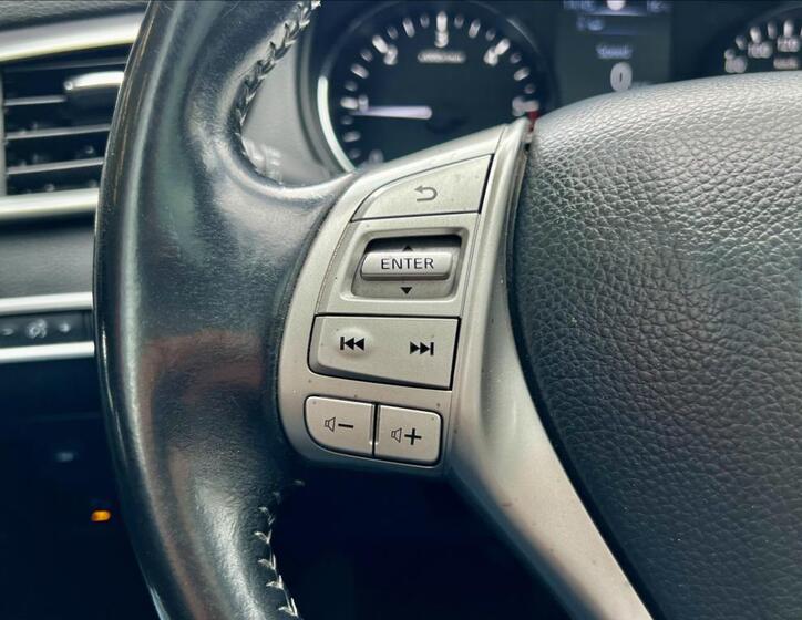 Nissan Qashqai 25