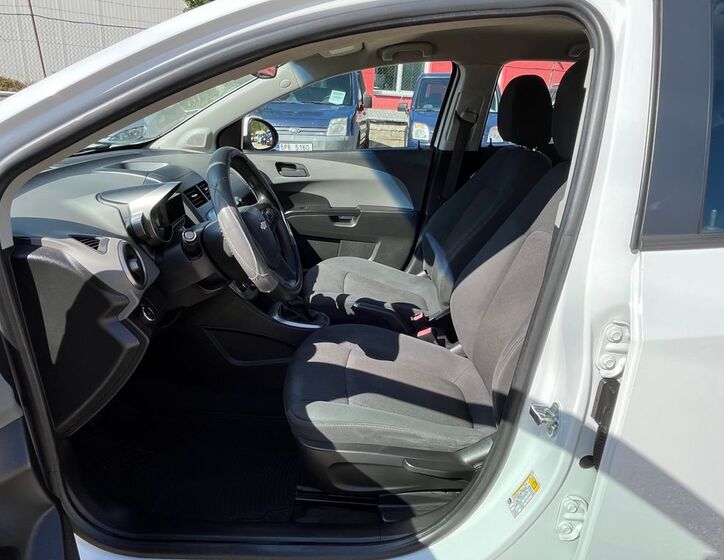 Chevrolet Aveo 12
