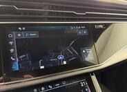 Audi Q8 24