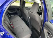Toyota Yaris 16