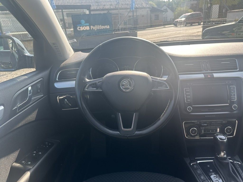 Škoda Superb