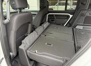 Land Rover Defender 23