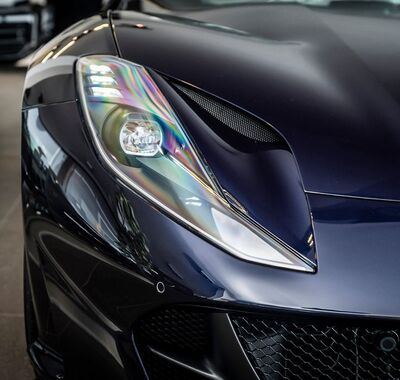 Ferrari 812 8