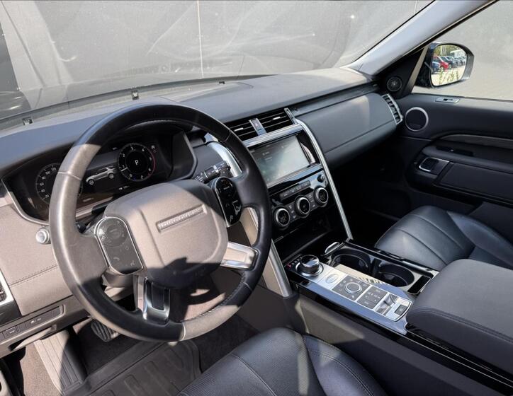 Land Rover Discovery 9