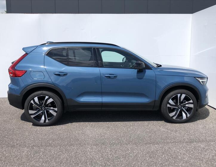 Volvo XC40 10