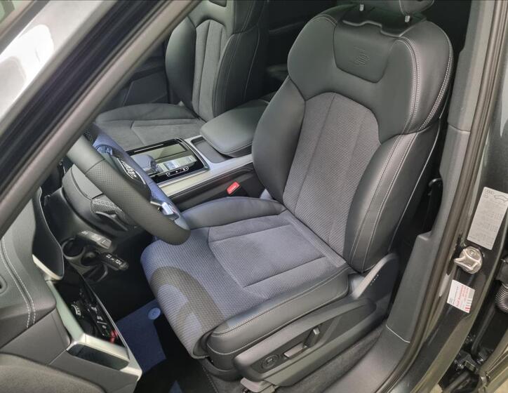 Audi Q7 9