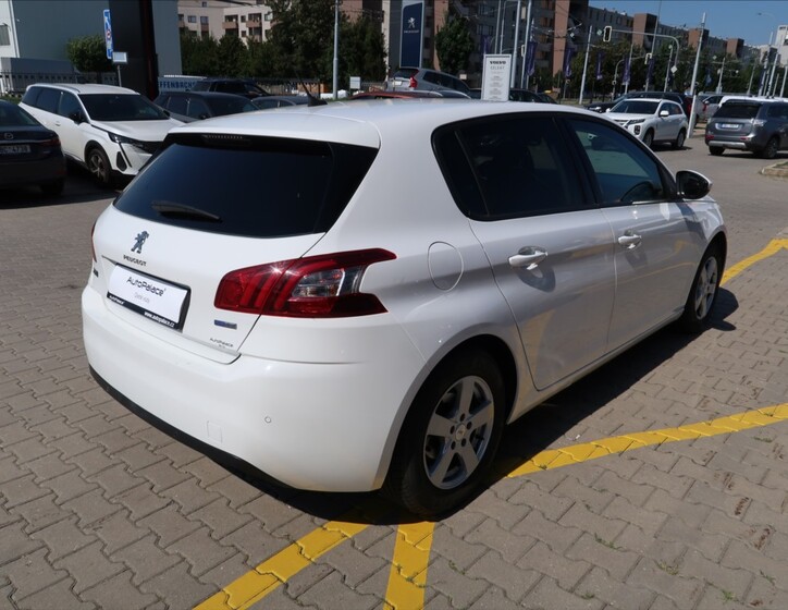 Peugeot 308 4