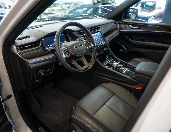 Jeep Grand Cherokee 15