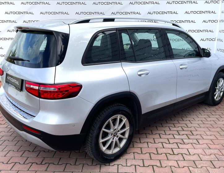 Mercedes-Benz GLB 4