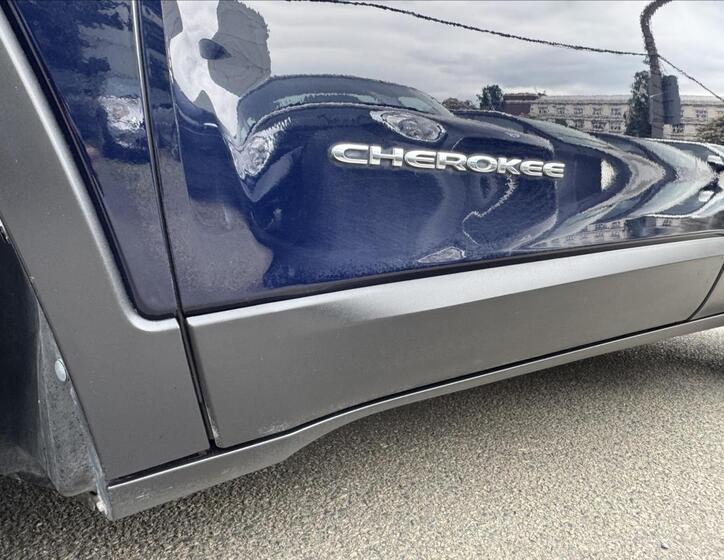Jeep Cherokee 19