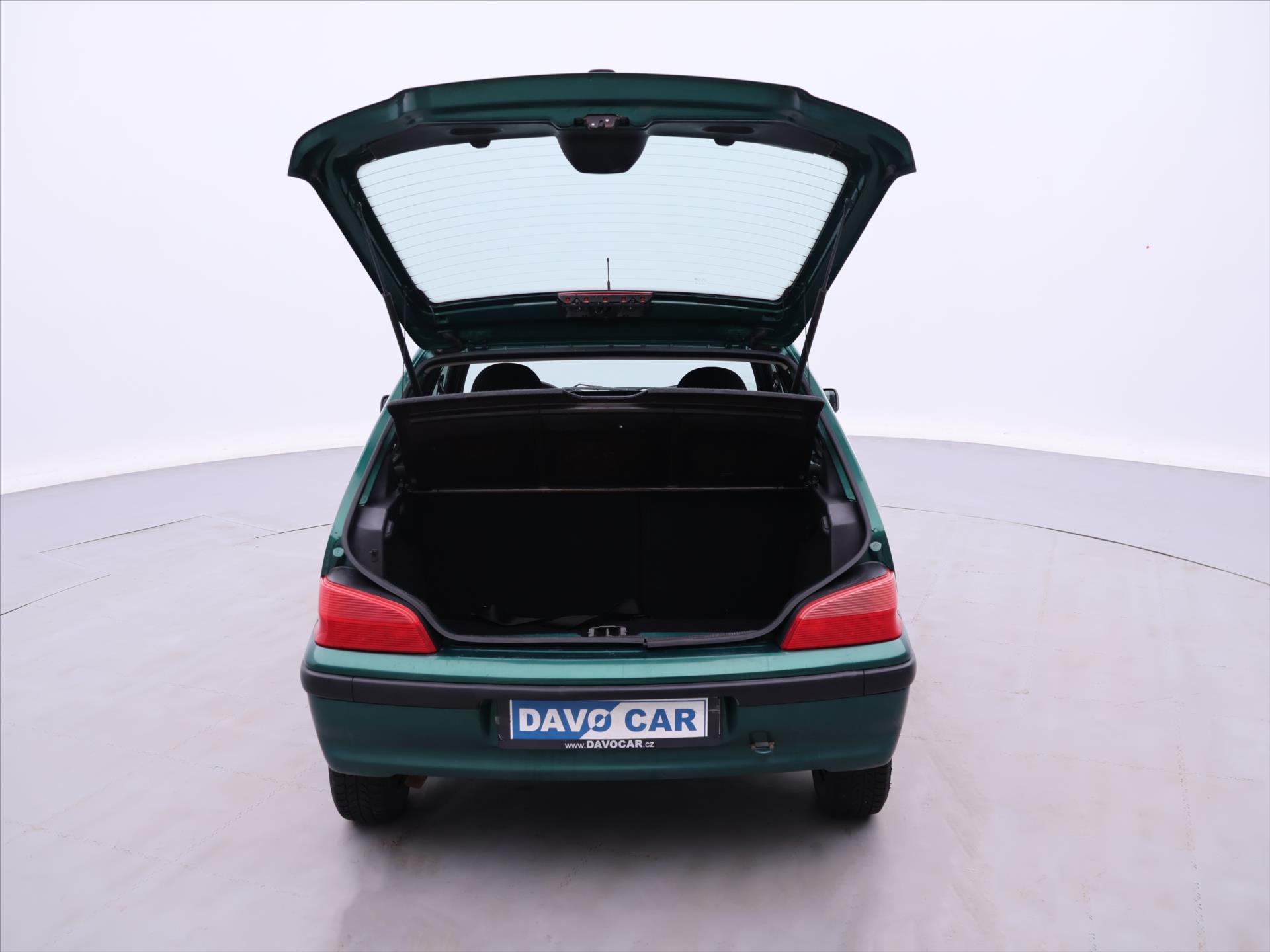 Peugeot 106