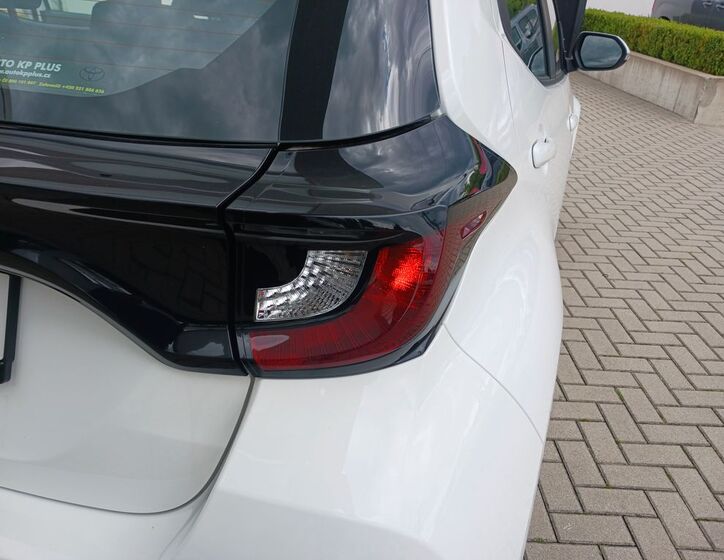 Toyota Yaris 28