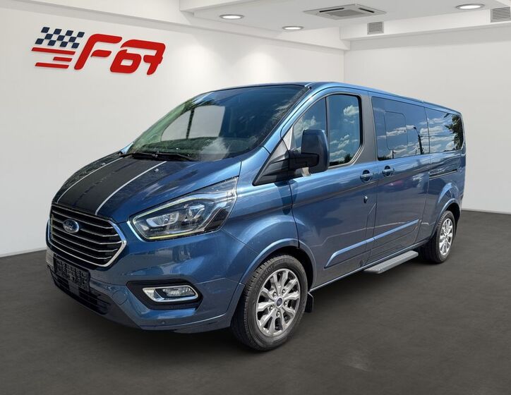 Ford Tourneo Custom 1
