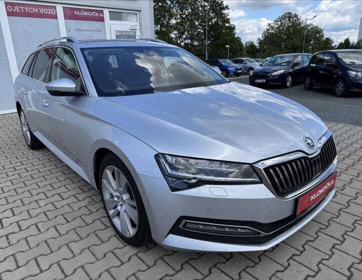 Škoda Superb 8