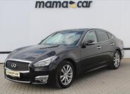 Infiniti Q70 3