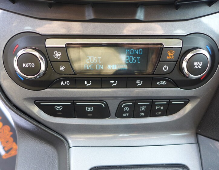 Ford Focus 24