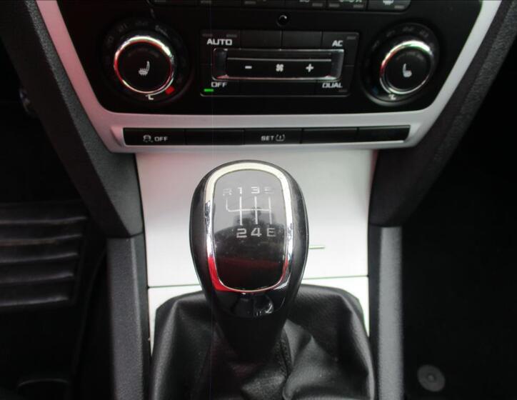 Škoda Octavia 16