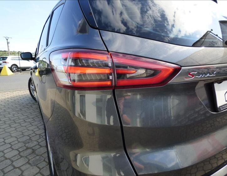 Ford S-MAX 58