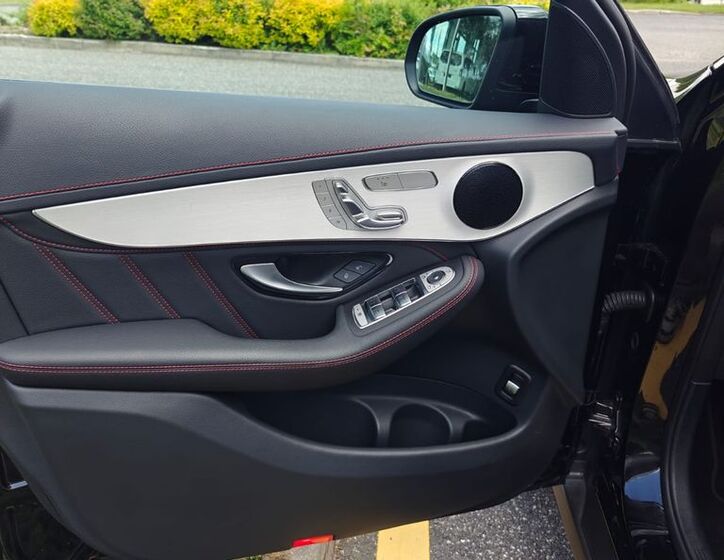 Mercedes-Benz GLC 12